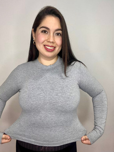 Polera Cuello Medio Beatle Gris Claro