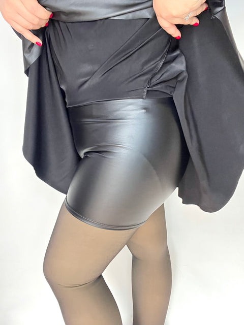 Falda Short Tableada Eco Cuero