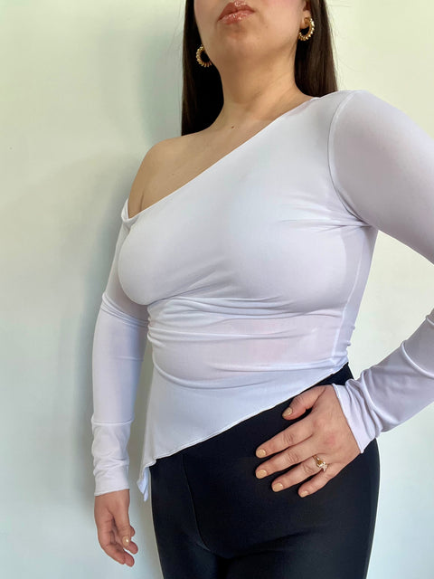 Polera Asimétrica Punta Blanco