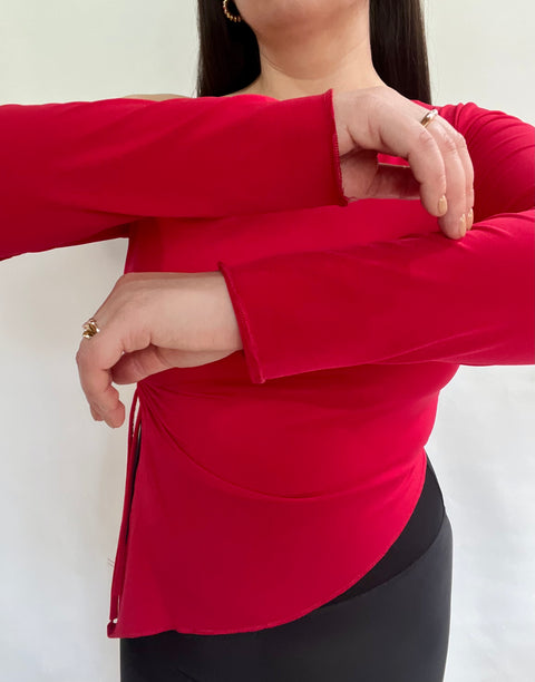Polera Asimétrica Punta Rojo