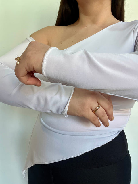 Polera Asimétrica Punta Blanco