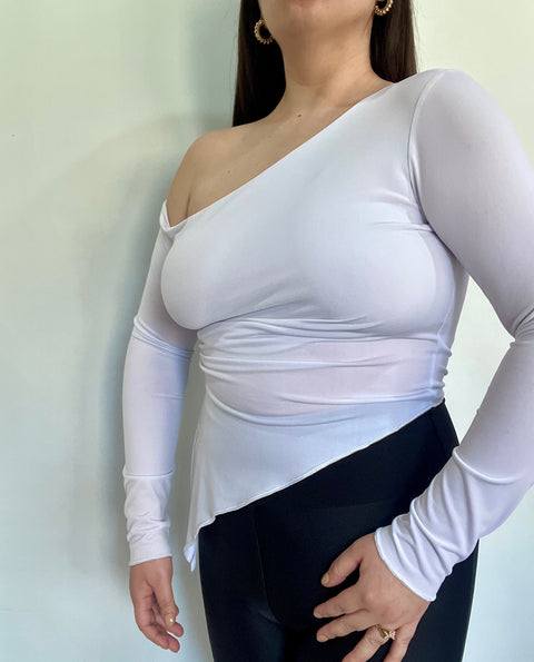 Polera Asimétrica Punta Blanco