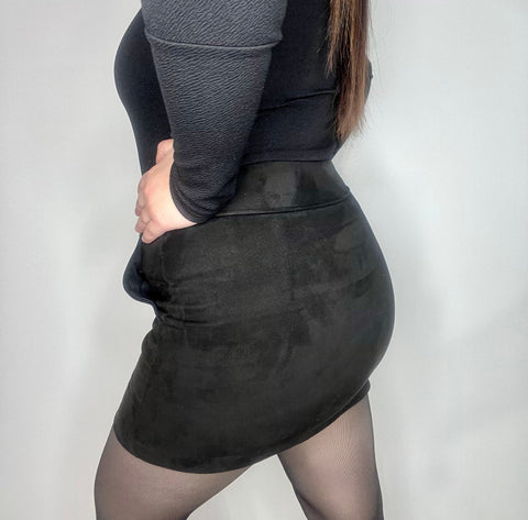 Falda Bolsillos Negra