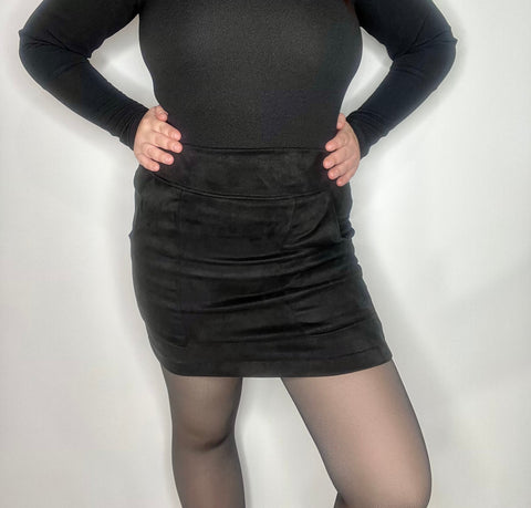Falda Bolsillos Negra